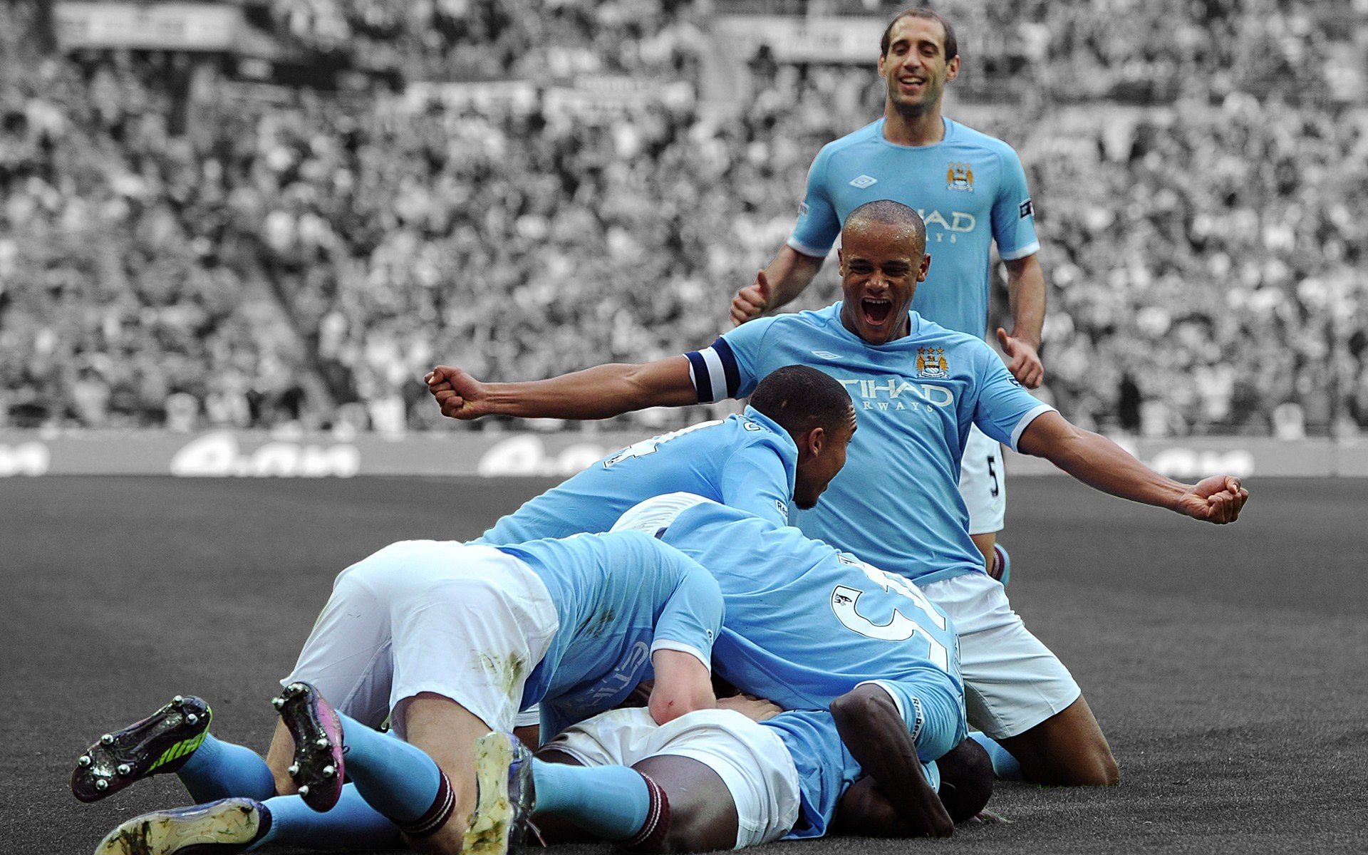 恩比德致命失误葬送好局,费城之夜从狂欢到窒息